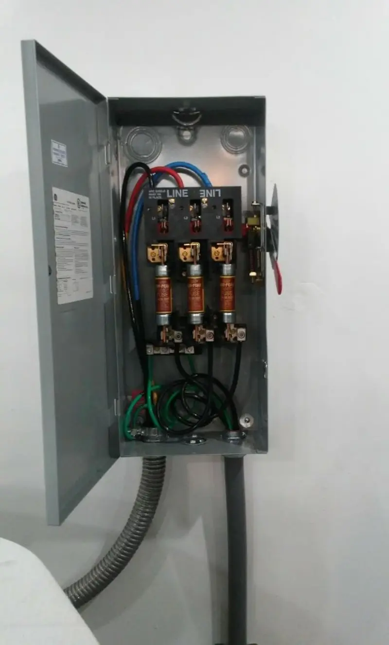 Three-phase disconnect switch installed for Smoke Detector Installation in Bargersville